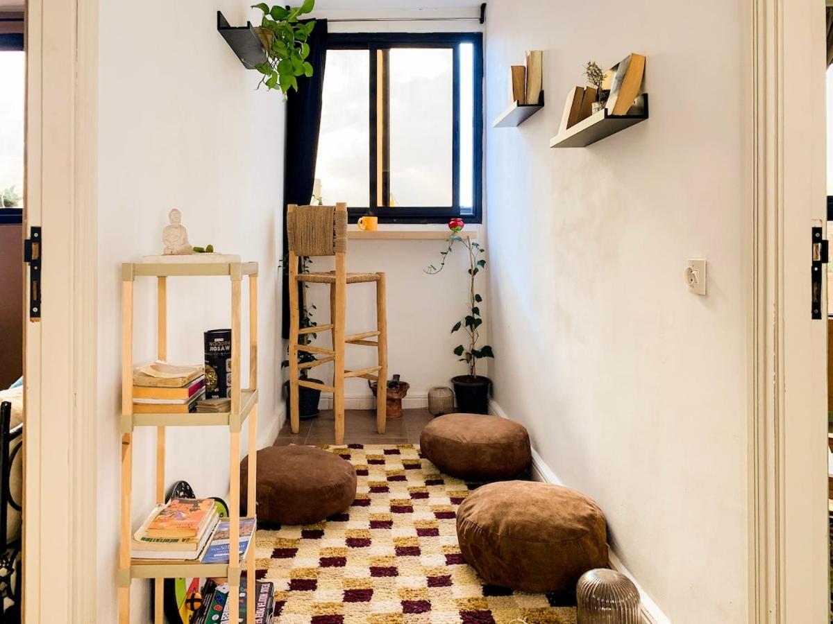 Sunlit With Panoramic Views Apartment *